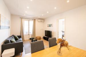 Beautiful apartment with terrace in Barcelona