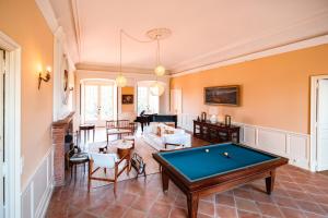 Villas Chateau Beaudesert - Piscine - Tennis - Parc de 50Ha : photos des chambres