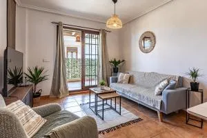 Casa Rexola con balcón para 7 viajeros con piscina comunitaria - Los Cortados