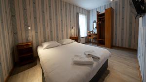 Hotels Le Relais Du Canalou : photos des chambres