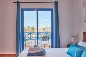 Villa María del Mar 2 Minutes to supermarkets, 10 minutes to Marina Rubicón, Pool, High Speed WiFi