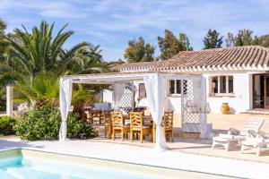 Luxury Villa Sea Front With Pool img57