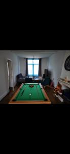 Maisons de vacances Grande maison tout confort, billard et spa -en saison : photos des chambres