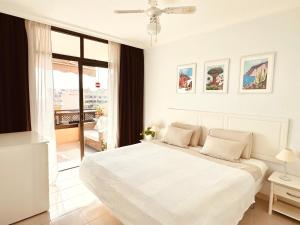 Casa HUGO - ocean view, quiet pool, fibre net, los Gigantes