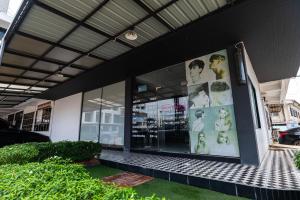 River Hotel The Budget