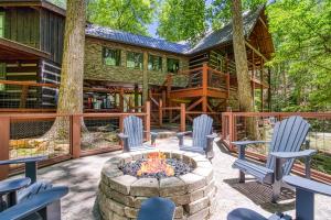 The Lodge At Whiskey Falls- Prefect for some R&R - 75 Ft water fall, Theater Game room