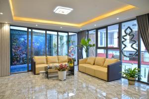 Sunflower Villa - Free Bida - Phòng Karaoke - Có Thang Máy - 10 Phòng Ngủ - Gần Biển