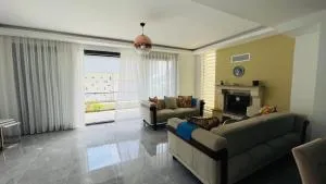 Sea Front Villa with Panoramic View C Blok - Turunç