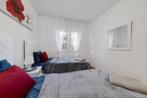 CB Living - 2 bedroom bungalow near Zenia Beach