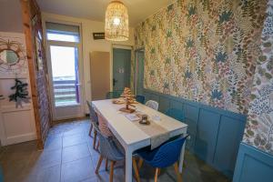 Appartements Villa La Precieuse en front de mer : photos des chambres