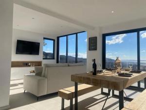 Modern House with City View in El Mas Fumats