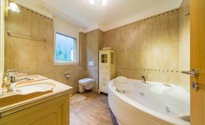 Residenz Ambassador B13 mit Wellness-Fitness