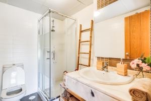 Ultimate Rentals - Heerlijk Appartement Met Uitzicht Op Het Zwembad