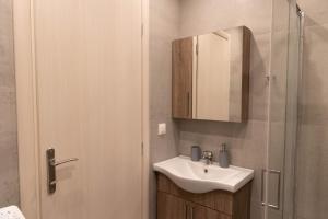 SKG Subway Apartments
