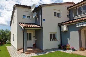 Apartments Nelle