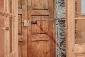 Saplan Real Estate CASA UISHERA