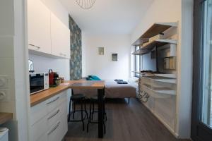 Appart'hotels AppartUnique - Residence Bardiaux : Studio avec Terrasse