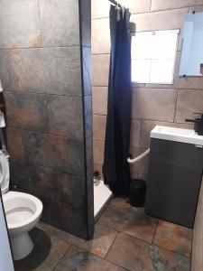 Appartements Maison a 20 min de Paris et liaison CDG (transports a 5 min a pied) : photos des chambres