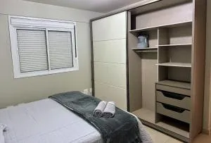 Apartamento com churrasqueira Centro 1 min do lago - 瓜伊拉