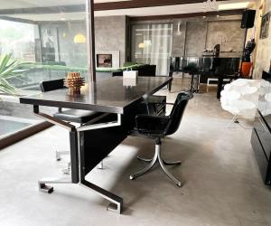 Villas Grand loft proche du centre avec jardin et piscine : photos des chambres