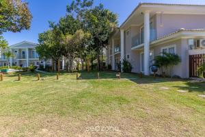 Casas em condomínio próximo a Praia de Pitinga - MGI