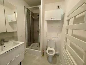 Appartements Appartement avec Loggia et Parking prive : photos des chambres