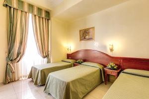 Triple Room room in Hotel Contilia