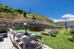 Villas Villa Riviera - Nouveaute entre mer et montagnes : photos des chambres