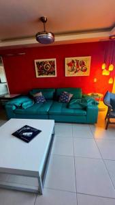 Apartamento luxo, 2 suítes, vista mar, borda infinita