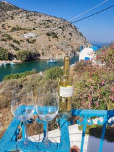 Manolis Rooms Vathys