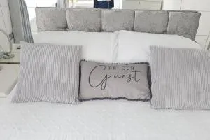 Near liverpool double bedroom hideaway - 威勒尔