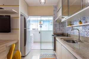 Belo Apto c Churrasqueira a 850 m da praia RAL204