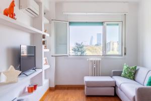 Trilocale in Via Pogatschnig 40 -- San Siro-Rho Fiera-Duomo