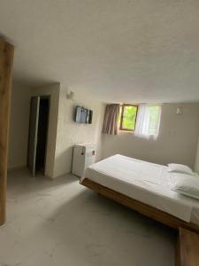 Hotel Barbare