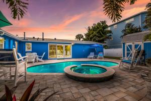 A Reel Beauty - 2 Blocks to Beach! Pool, Spa, Putting Green, by Anna Maria Life Vacation Rentals