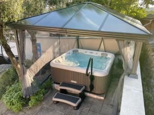 Apartments Villa Diamant with Pool & Whirlpool