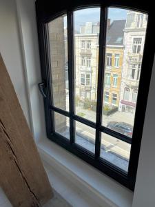 Penthouse with Airconditioning and Big Terrace, Close to Gent Sint-Pieters Station and City Centre