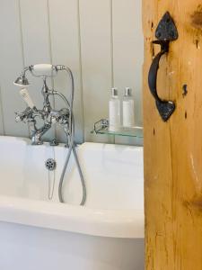 Beautiful 18th century cottage in Arundel