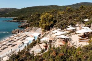 LUSTICA BAY GARDEN APARTMENT, Centrale