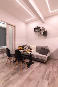 Aristotelous Central Lodge