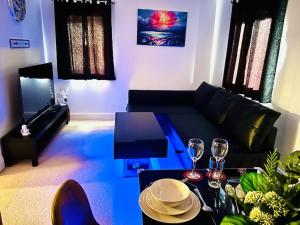 Hereford Stays Apartment 8 with Free Parking & WiFi