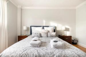 Cute Coastal Condo- 2 Bedrooms 2 Bathrooms- Pool, Hot Tub, Tennis, Pickleball