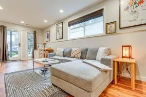 Modern Seattle Apartment about 2 Mi to Green Lake! - Edmonds