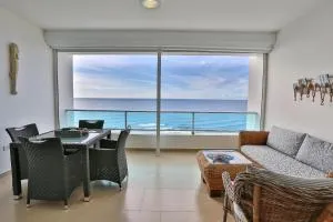 Huge Front Beach Floor High Floor View Full Kitch - Los Conucos