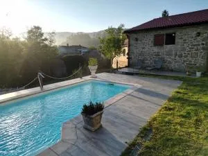 Cozy Galician Stone Farmhouse with Pool - Codeseda