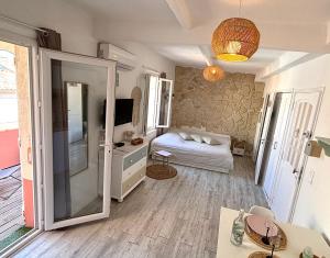 Appartements Studio terrasse Sanary centre ville rue pietonne : photos des chambres