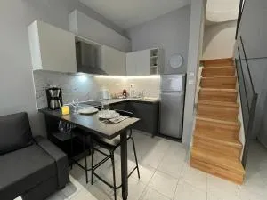 House of Memories - Néa Khilí