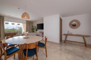 Marina Vista Retreat in Cancun La Amada