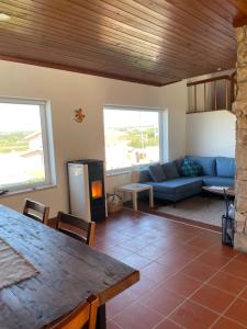 Sunny Villa Minutes from the Beach