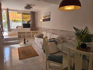 Comfortable duplex apartment near the beach